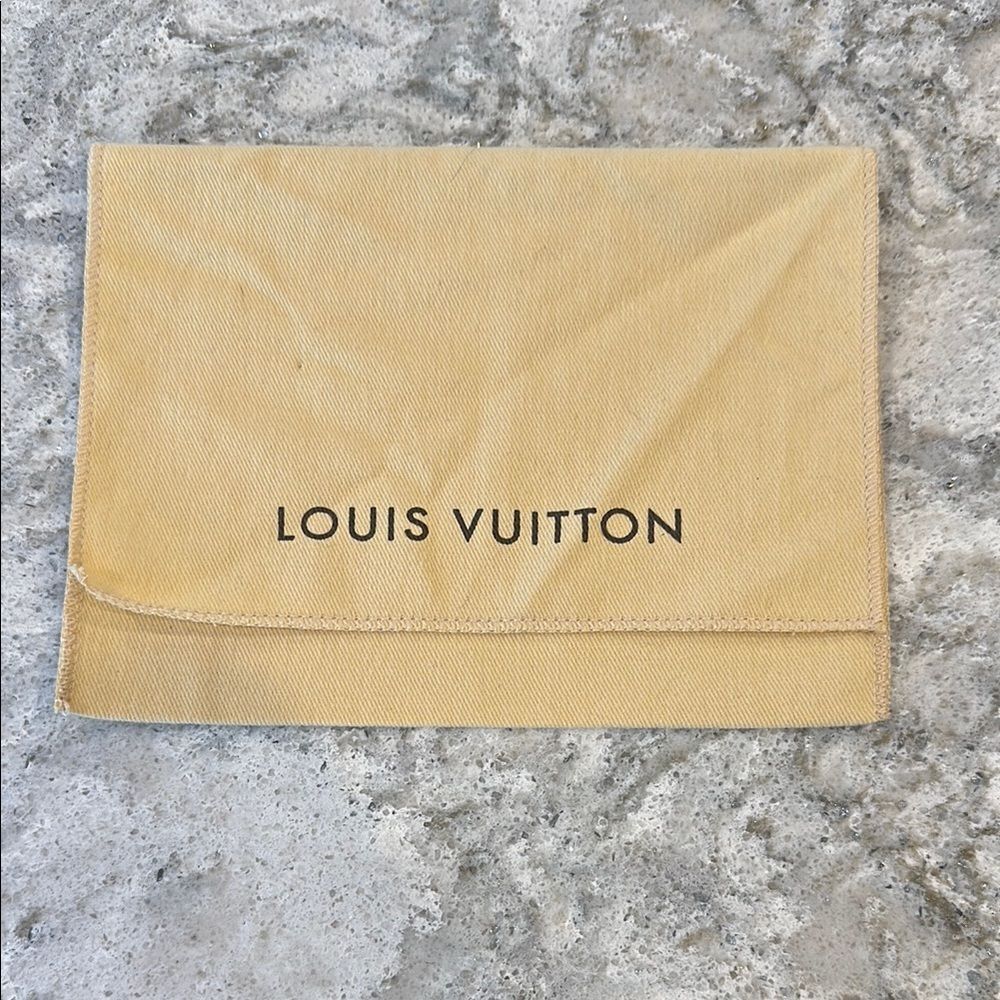 ✨ Louis Vuitton Small Dust Bag 7” x 5” – Card Holder/Key Chain Size